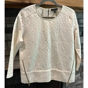 Women’s J. CREW Ivory Matelasse Side Zip Embossed Shirt Size 4 *C5